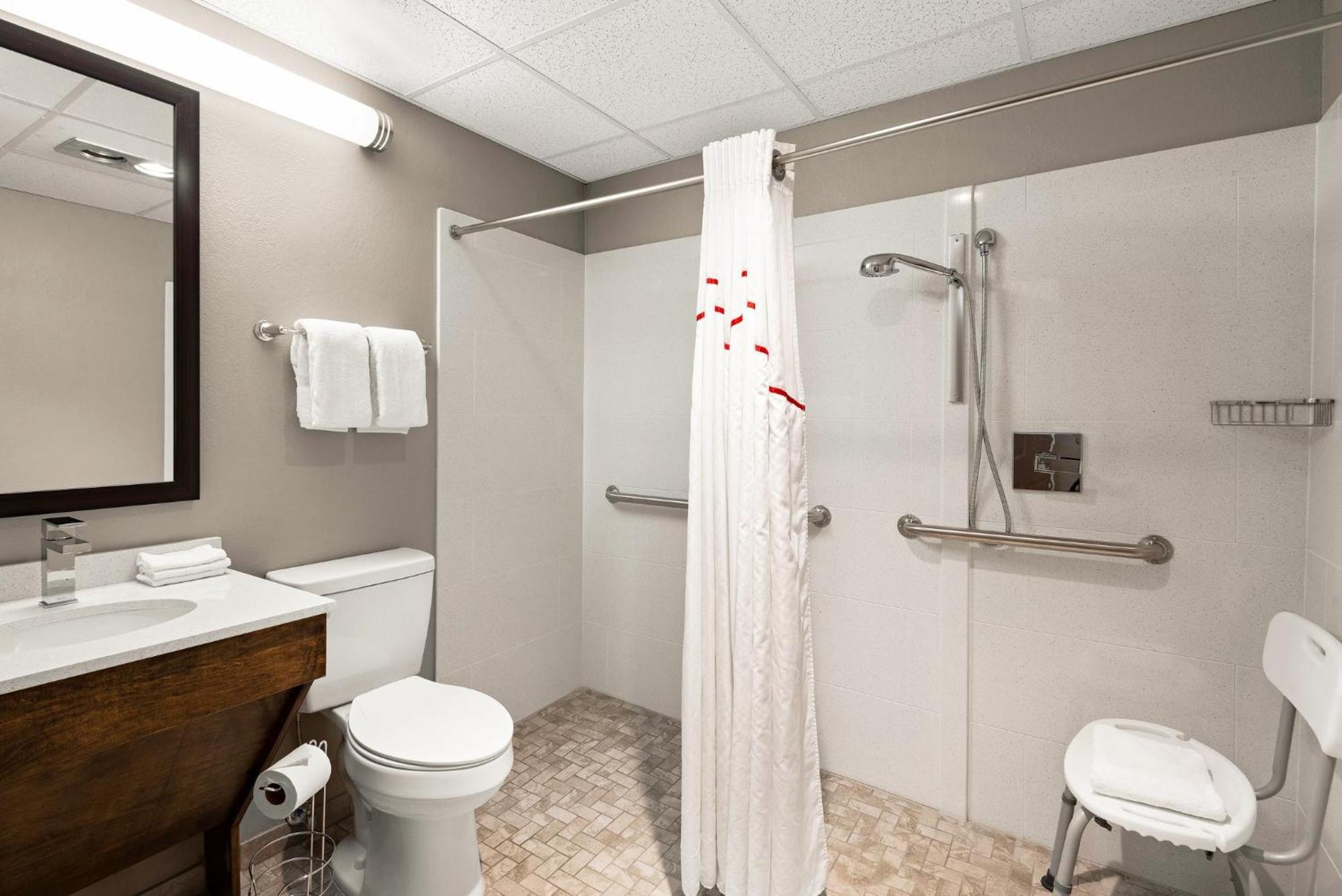 Red Roof Inn Norwich Dış mekan fotoğraf